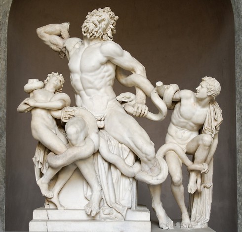 „Laocoon Pio-Clementino Inv1059-1064-1067“ von Hagesandros, Athanadoros, und Polydoros - Marie-Lan Nguyen (2009). Lizenziert unter Public domain über Wikimedia Commons - http://commons.wikimedia.org/wiki/File:Laocoon_Pio-Clementino_Inv1059-1064-1067.jpg#mediaviewer/Datei:Laocoon_Pio-Clementino_Inv1059-1064-1067.jpg